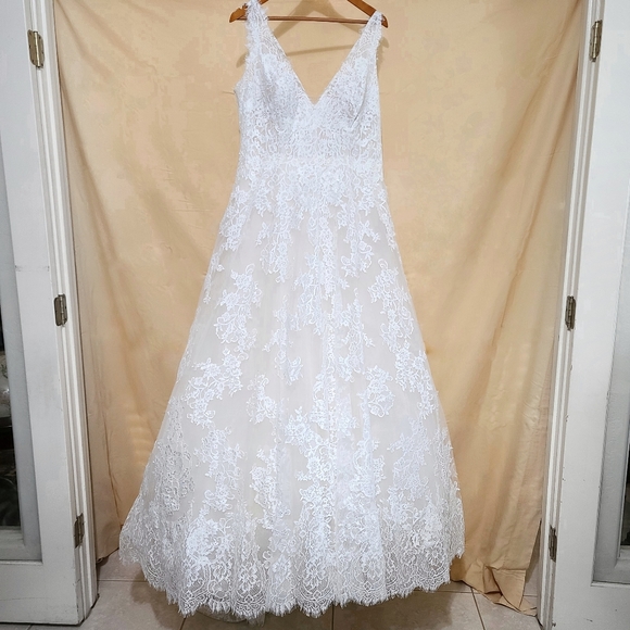 Pronovias | The Orion Lace Wedding Dress Off White Crystal NEW Size 18 - Picture 3 of 16